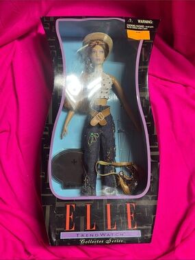 Vintage Elle "TrendWatch" 16” Doll NRFB